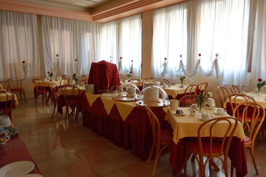 Hotel Belle Arti Венеція Екстер'єр фото