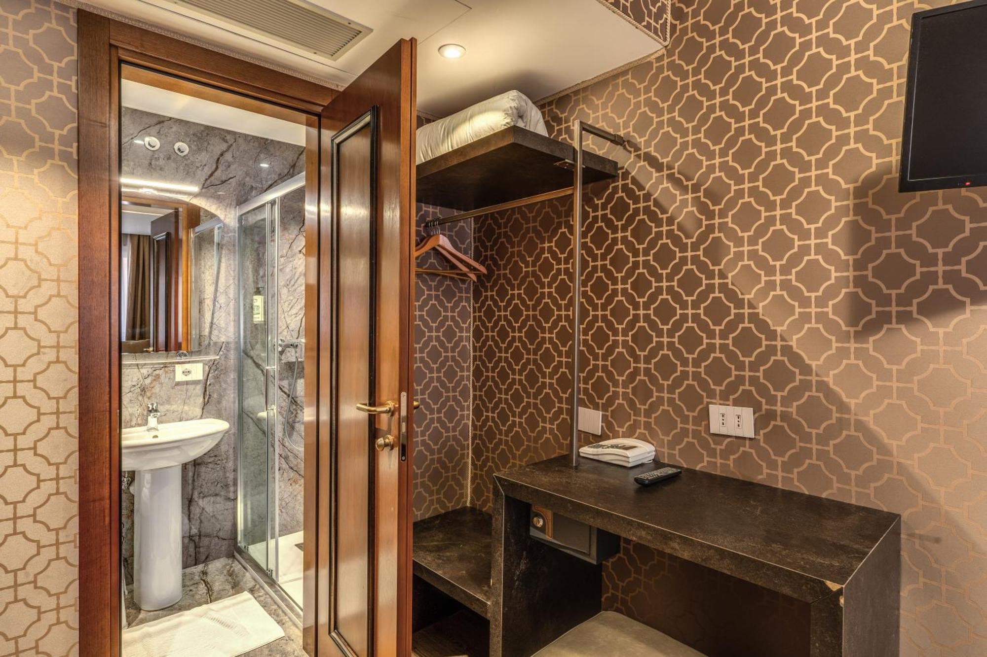Hotel Belle Arti Венеція Екстер'єр фото