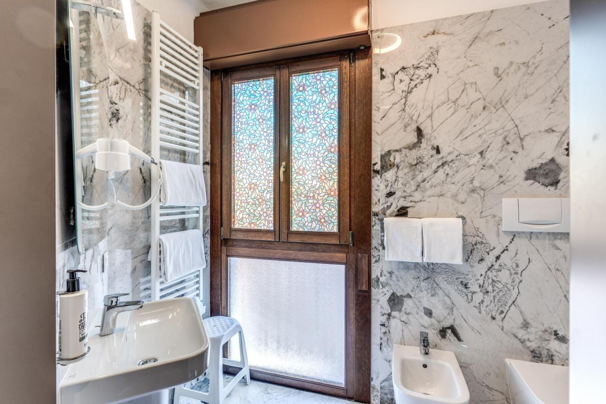 Hotel Belle Arti Венеція Екстер'єр фото