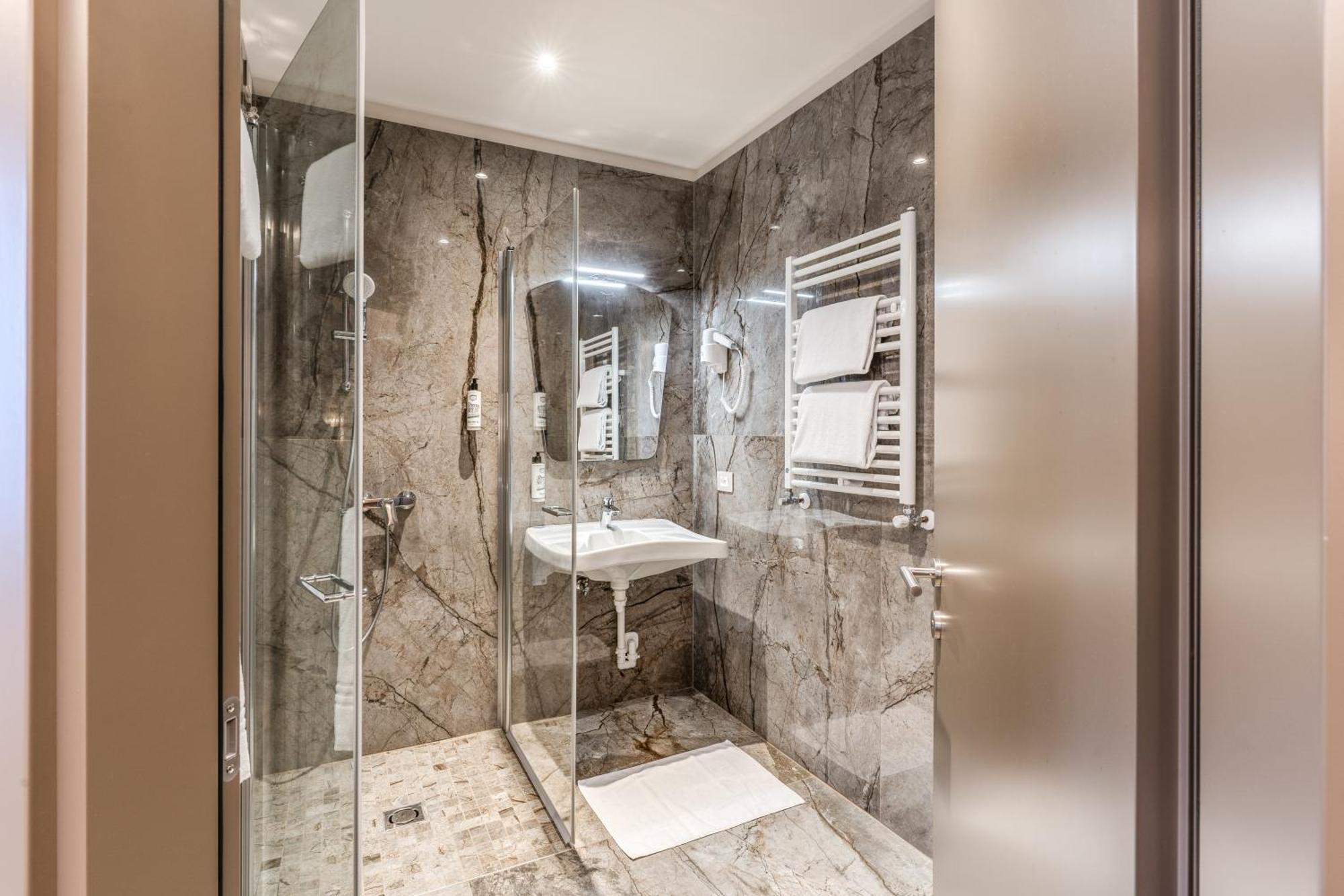 Hotel Belle Arti Венеція Екстер'єр фото
